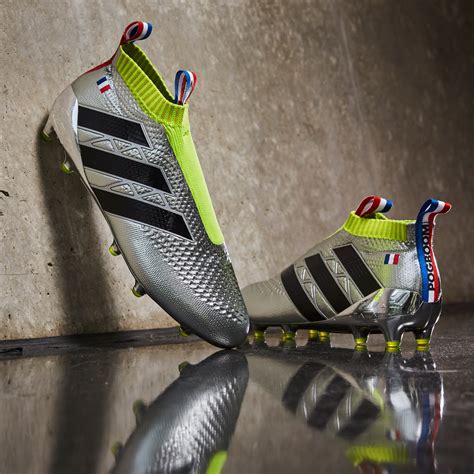 paul Pogba boots